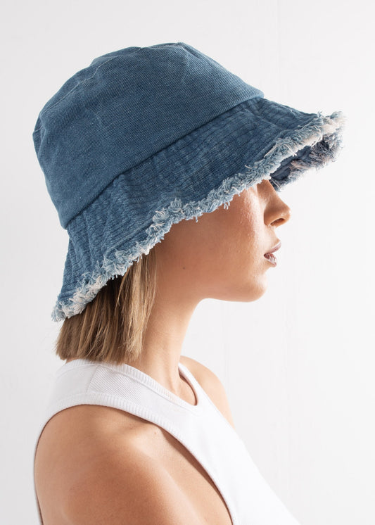 DENIM BUCKET HAT